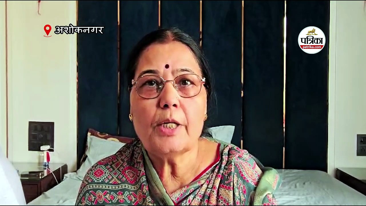भाजपा नेता की मां से घर के सामने दिन-दहाड़े लाखों की ठगी