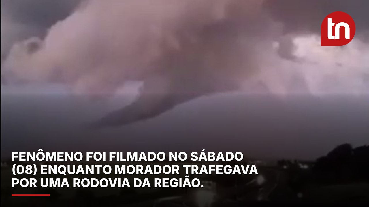 Morador registra formação de nuvem funil durante chuva em Marilândia do Sul