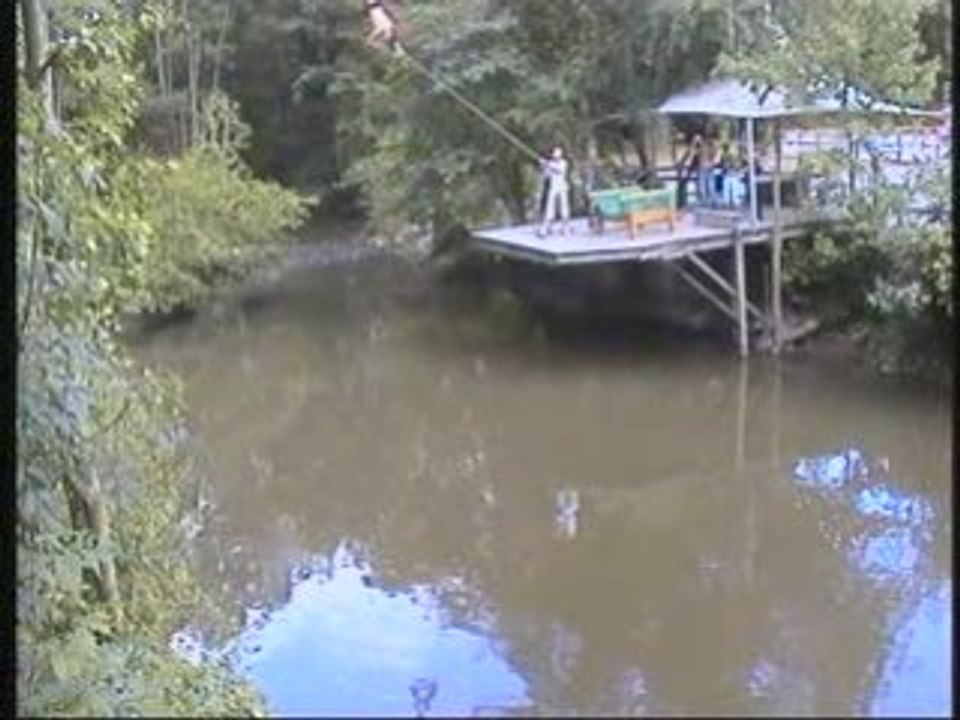 saut a l elastique en string sam