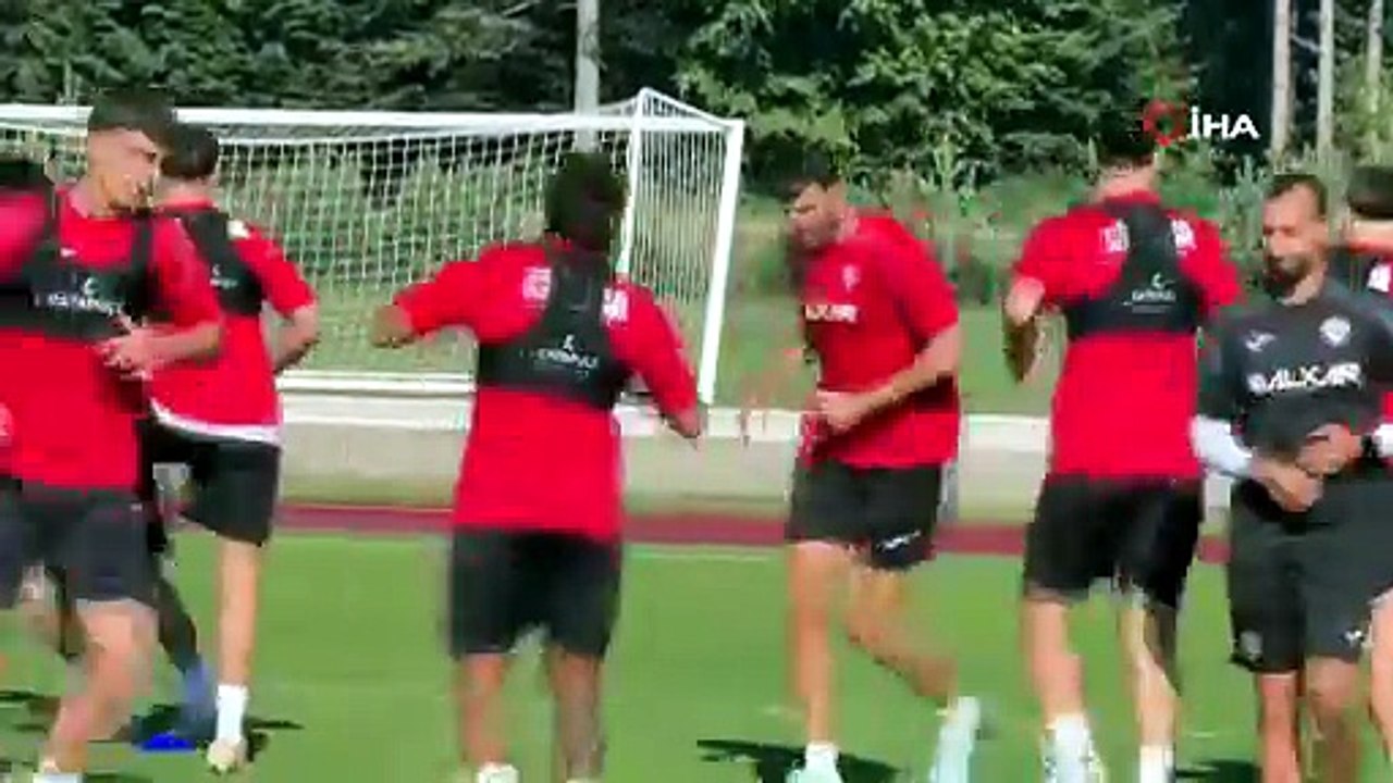 Hasan Emre Yeşilyurt: "Sahada basmadık yer bırakmayacağım" | Ajansspor | IHA