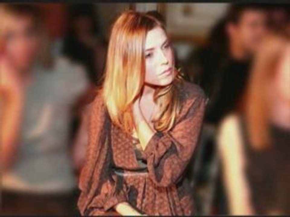 Emma Daumas - Je T'aime (Reprise)