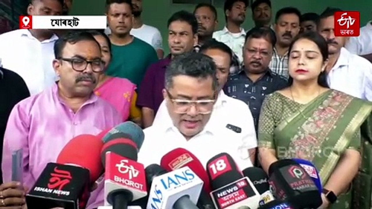 উজনিৰ চাৰি জিলাত বানৰ ক্ষয়-ক্ষতিৰ জৰীপত নিয়োজিত শিক্ষকক, কিমান ক্ষতিপূৰণ পাব বন্যাৰ্তই ?