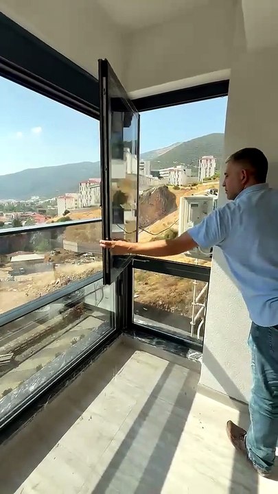 Tepe Cam Balkon Sistemleri . Gemlik