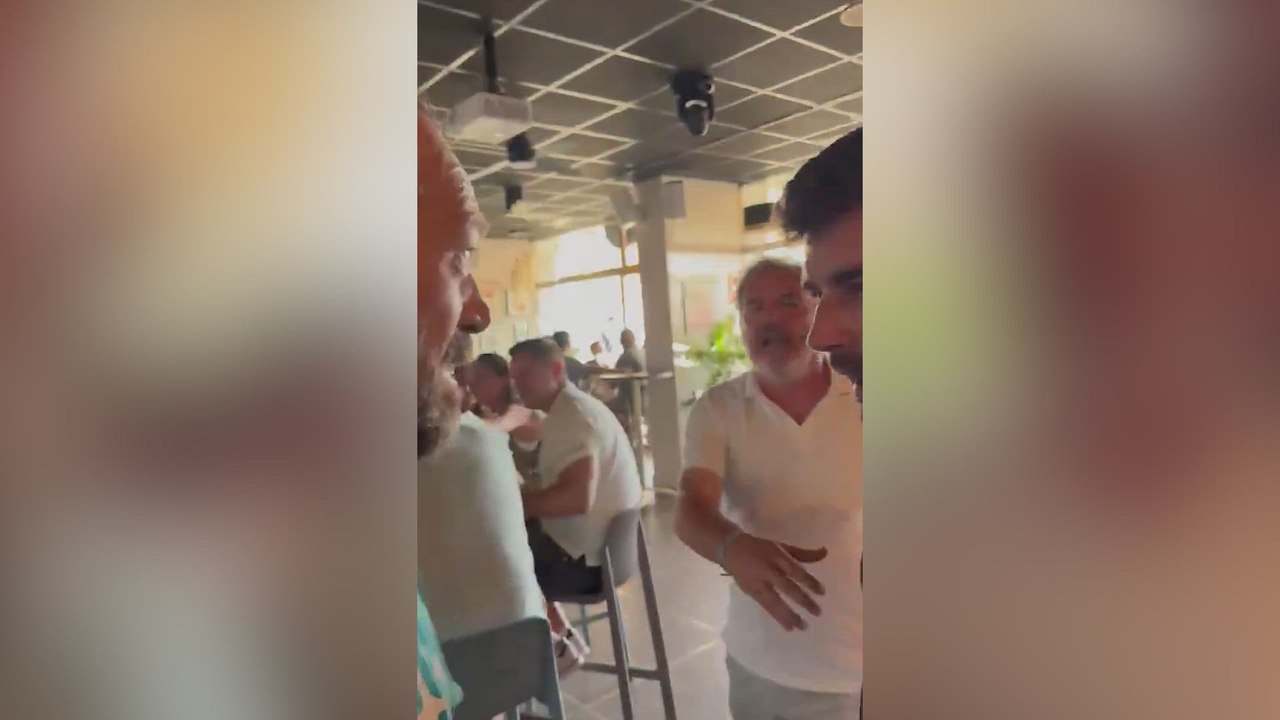 Lio y pelea en un chiringuito: la directiva del Cádiz obligada a marcharse en una imagen surrealista