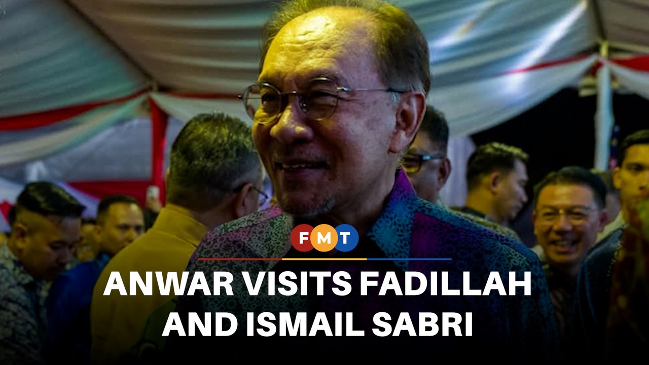 Anwar visits Fadillah, Ismail Sabri at IJN