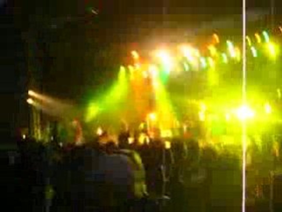 Décibulles 2008 : Le peuple de l'herbe.