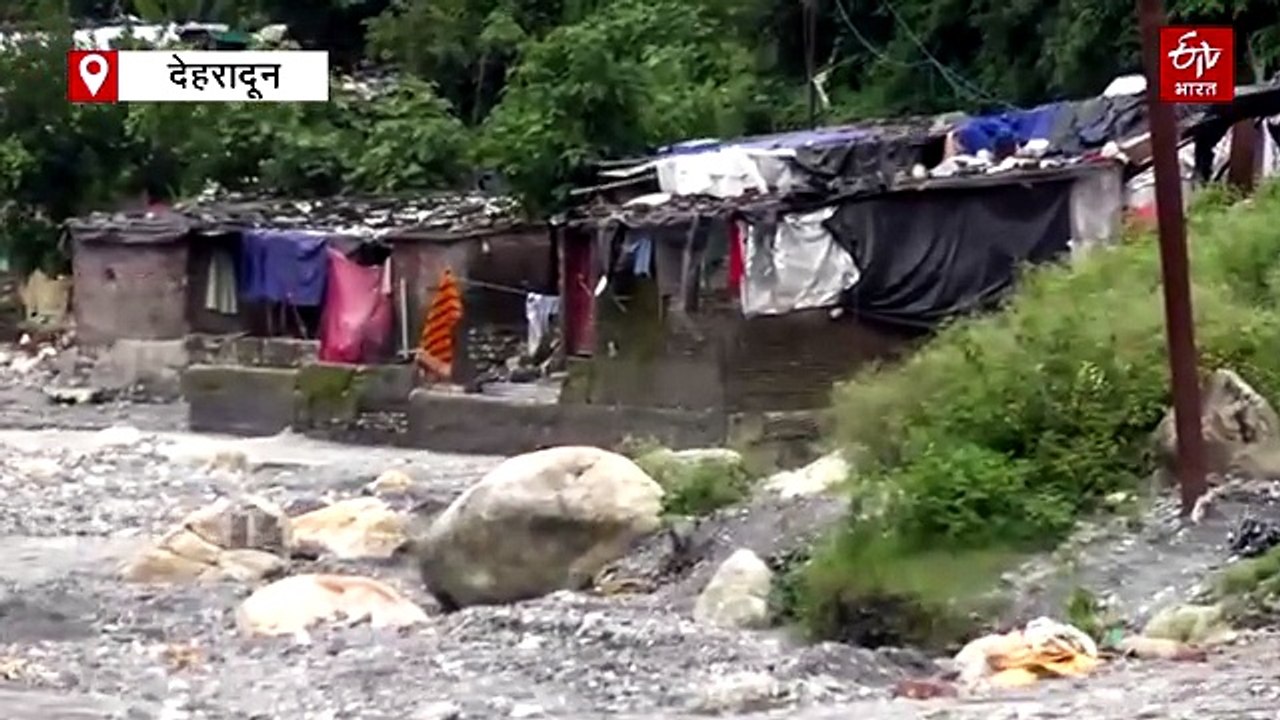 देहरादून में फ्लैट पर जाने को तैयार नहीं लोग, बोले- 'ये भी फ्लड जोन और रिस्पना नदी किनारे'