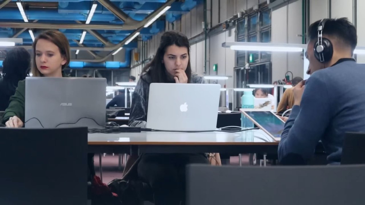 PRANK - écouteur mal branché