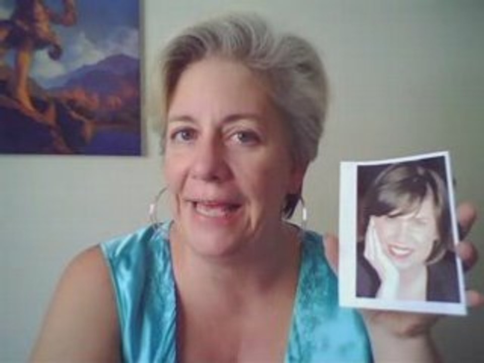 Face Reading for Facebook: Debbie Phillips