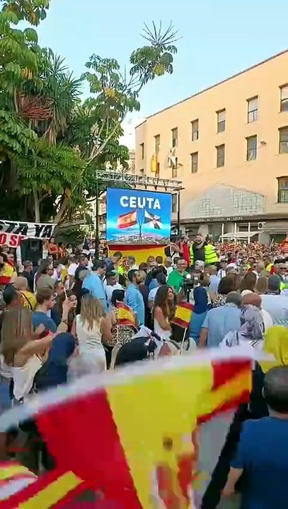 Miles en Ceuta se unen en manifestación interreligiosa contra crisis migratoria y violencia fronteriza