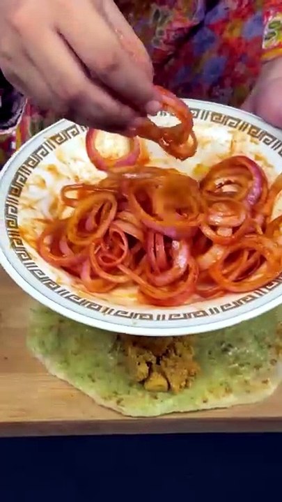 Chicken Paratha Recipe | Crispy & Delicious Hom...
