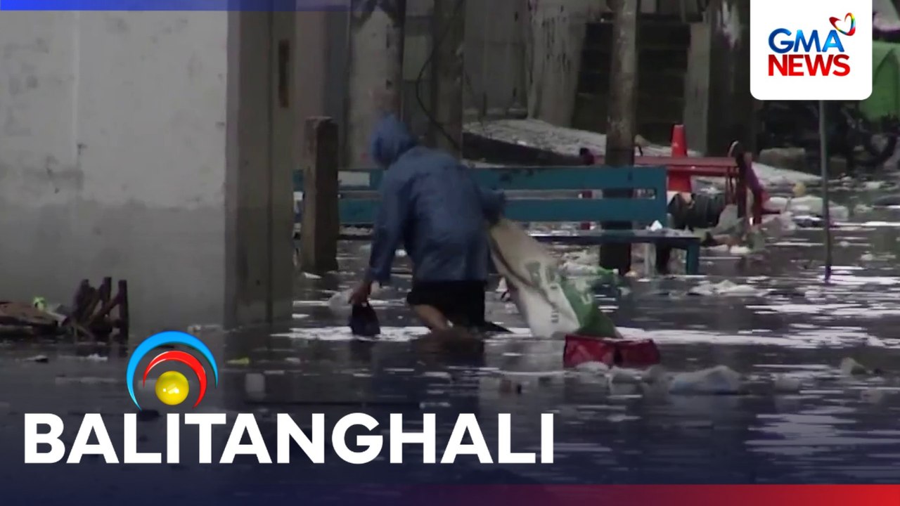 Sandamakmak na basura, nagkalat sa G. Araneta Ave. matapos bumaha; QC LGU, nagsasagawa ng paglilinis | Balitanghali