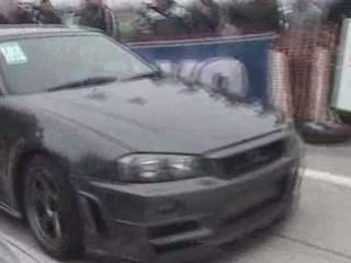 Nissan Skyline GT-R vs. Porsche 911 Turbo final 03