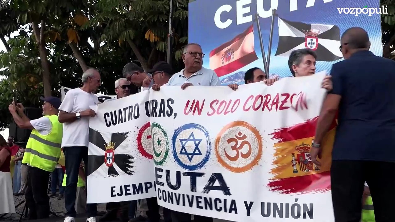Miles de ceutíes salen a la calle al grito de “Basta ya: Ceuta no se rinde”
