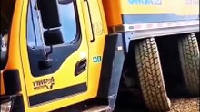 Crane truck