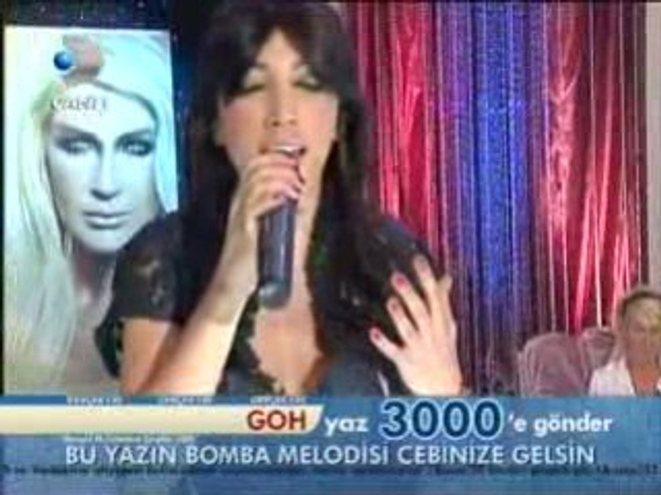 Hande Yener @ Seda Sayan - Yalan Olmasın Live