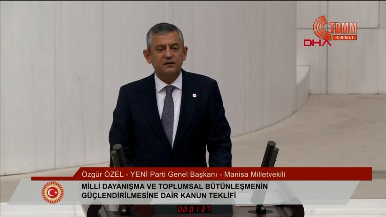 Özgür Özel: Ben ve arkadaşlarım teklife 'Evet' diyeceğiz