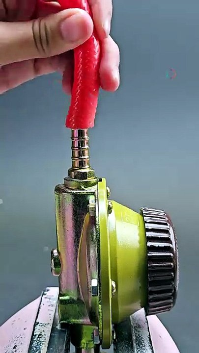 Quick and easy pipe securing method🛠️