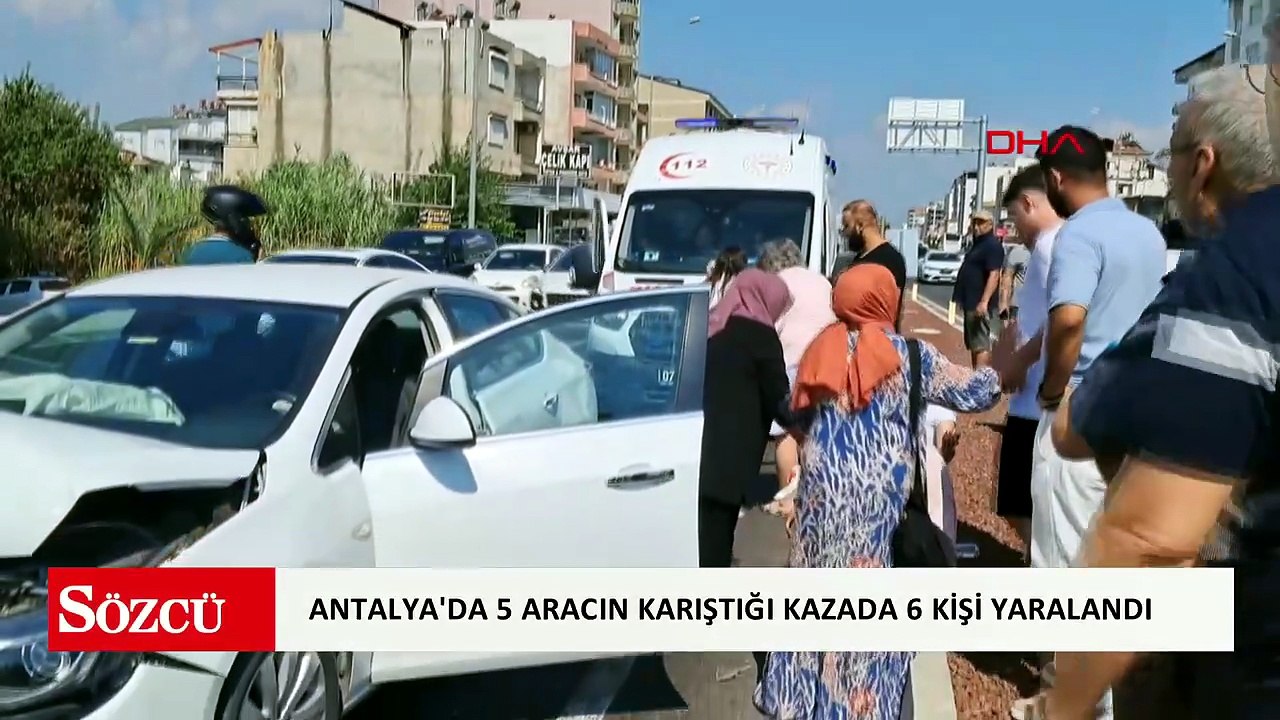 Antalya'da 5 aracın karıştığı kazada 6 kişi yaralandı