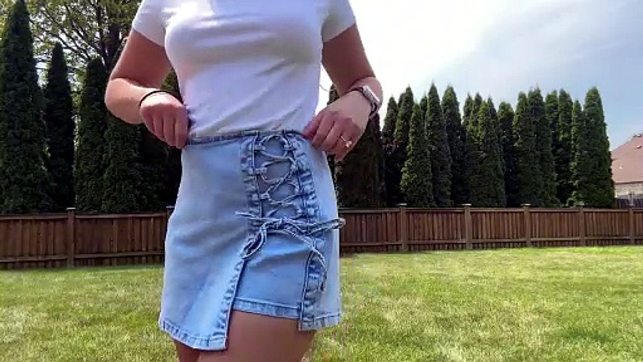 Trendy lace-up denim skort