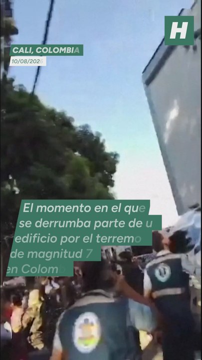 El momento en el que se derrumba parte de un edificio en diferentes puntos de Colombia debido al terremoto de magnitud 7'4