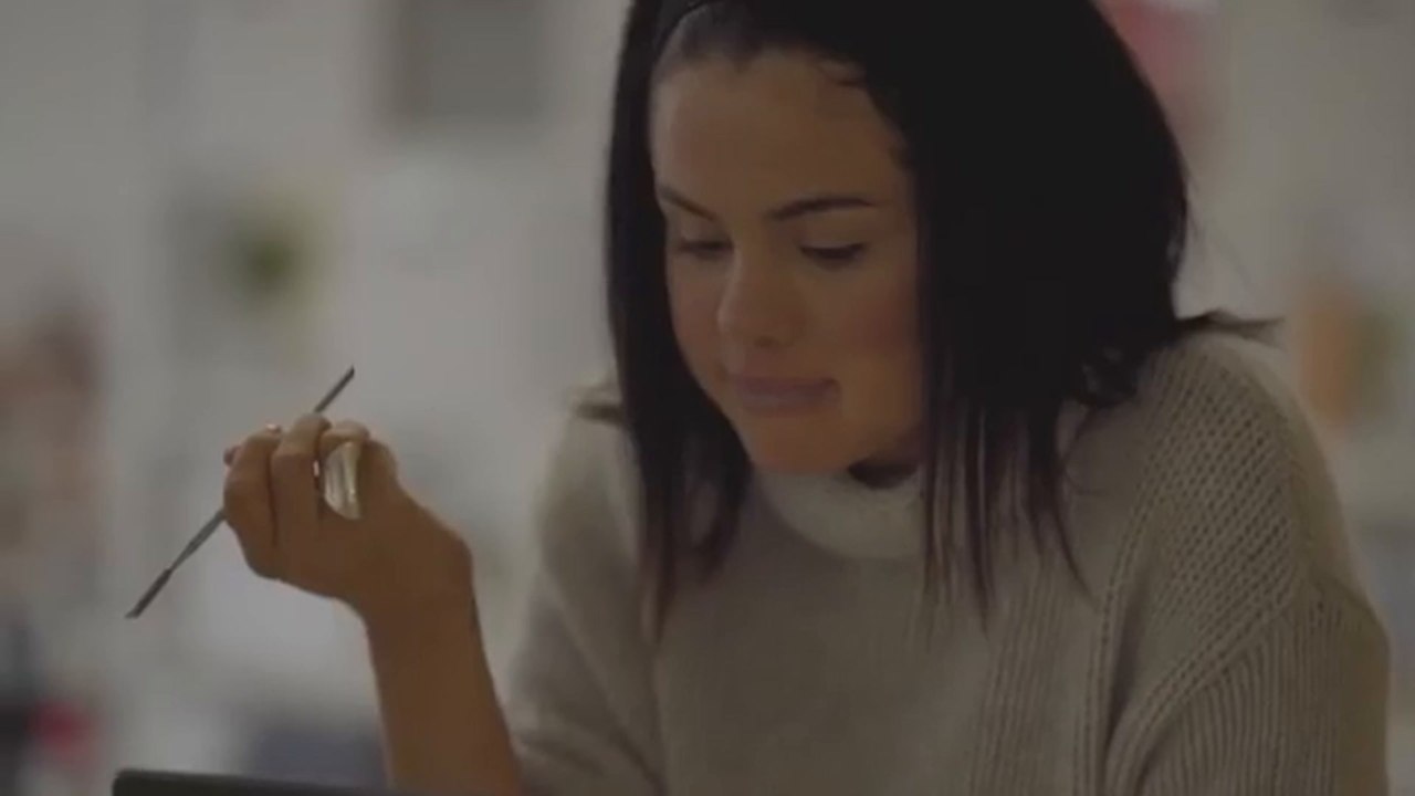 Selena Gomez Launches First Makeup Line