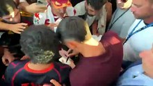 Molina urla "Forza Roma" e fa impazzire i tifosi giallorossi in aeroporto
