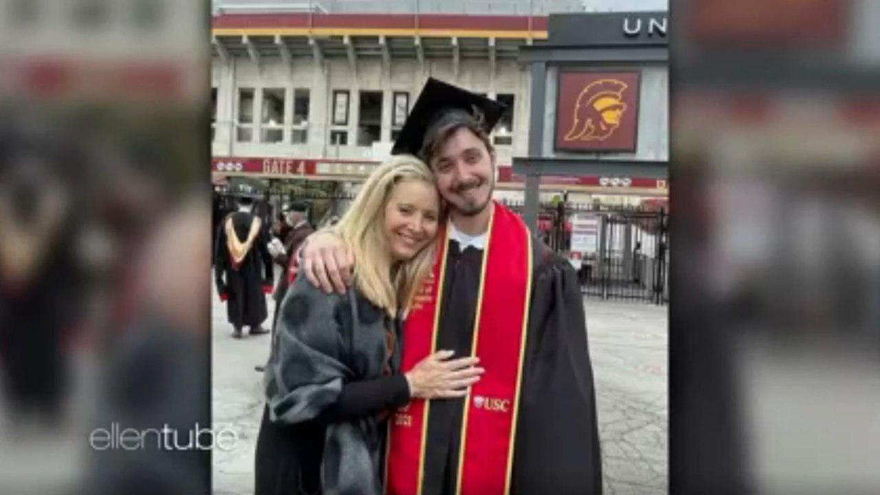 Lisa Kudrow talks son graduating from university