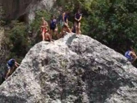 Collège Castries - descente Ardèche 2008, sauts