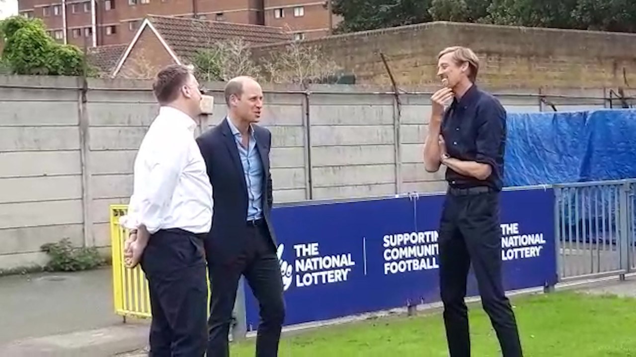 Prince William reunites with Peter Crouch at Dulwich Hamlet FC