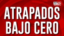 Atrapados bajo cero: tras un incidente, quedaron enterrados en la nieve