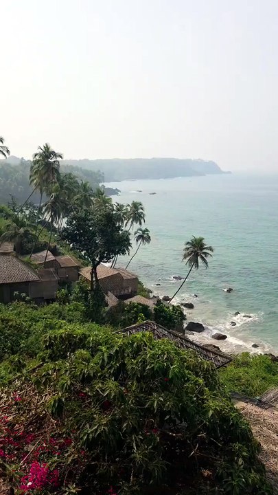 Crystal Blue Waters Of Goa, India 🌊🏖️🌴