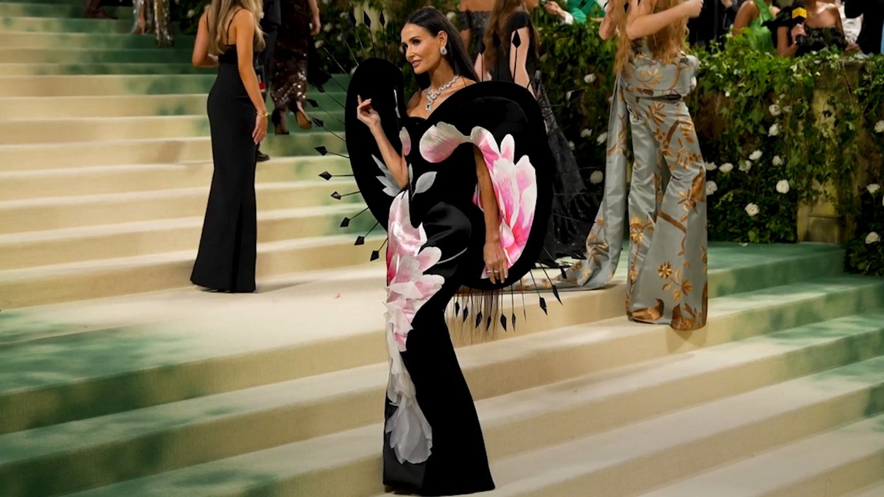 Demi Moore steps out in incredible Met Gala gow...