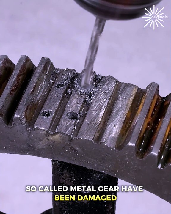Dentist needed, the teeth of this metal gear broke down😅