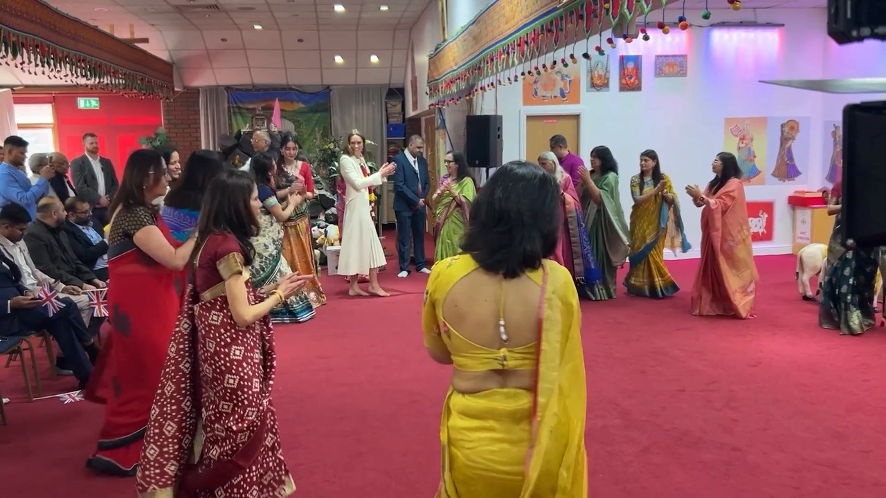 Princess Kate joins in traditional dance
