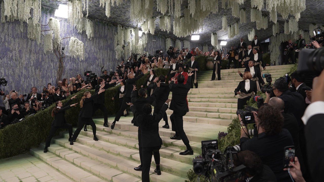 Met Gala live