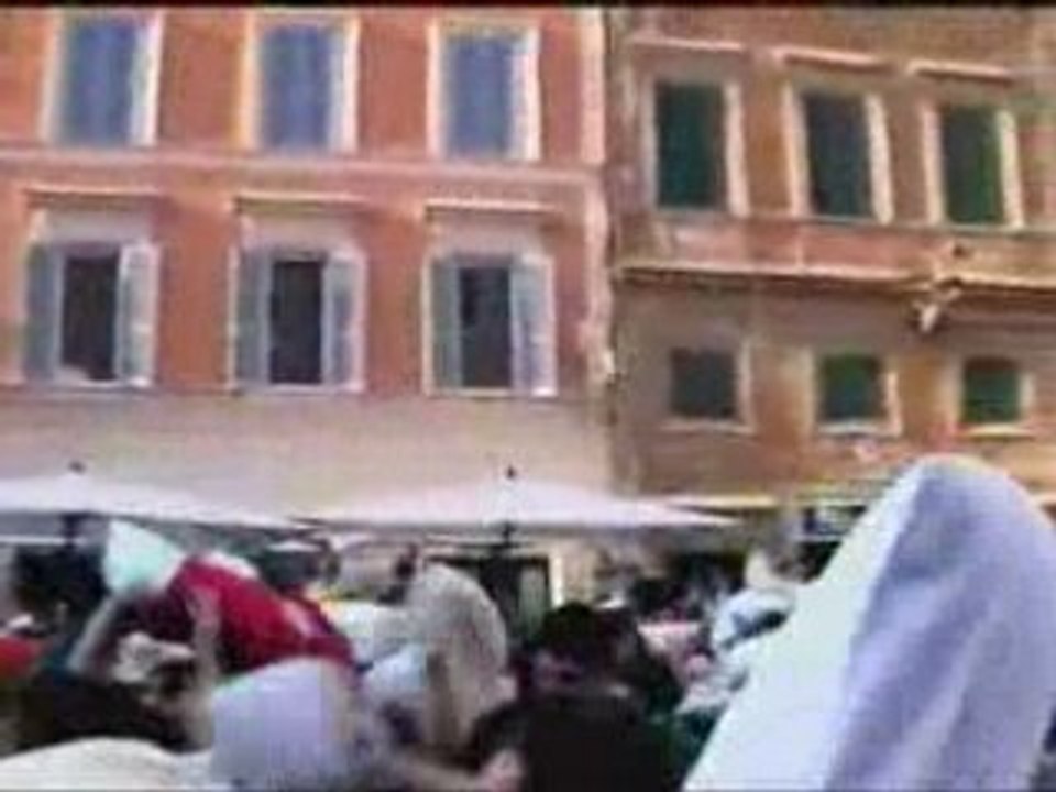 Roman Pillow Fight 3