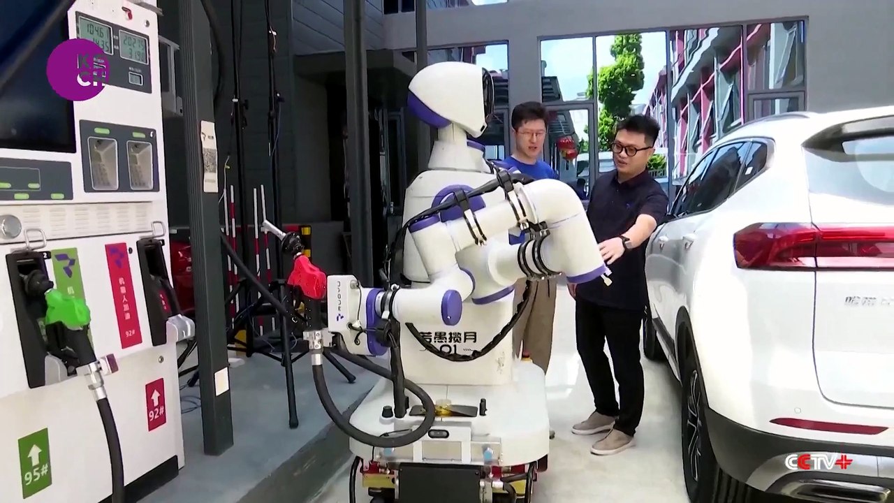 Humanoid robots enter Chinese workplaces, boost...