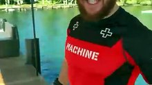 Zuckerberg lutou com ex-campeão da UFC no meio de um lago. Veja o vídeo
