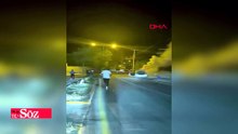 Seyir halindeki otomobil alev alev yandı