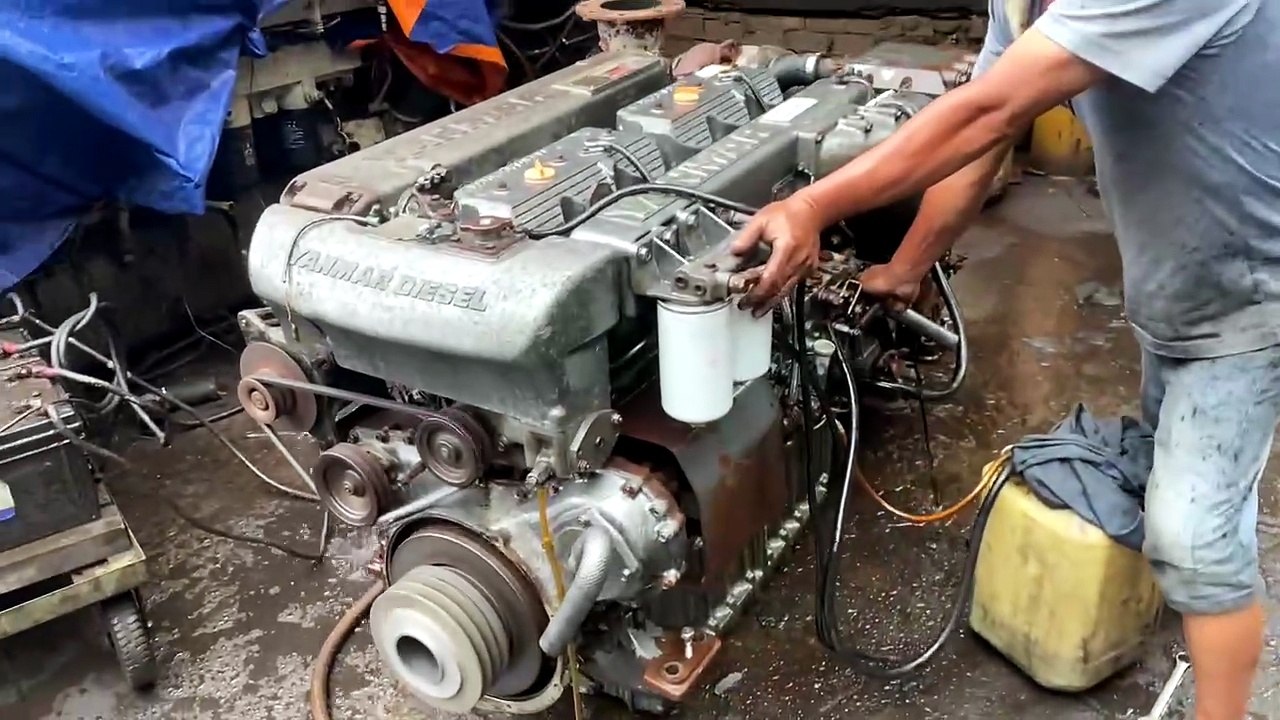 YANMAR 6CA ( 300 HP )