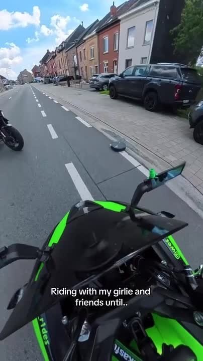 Motorcyclist Finds Robot Vacuum in Middle of Road
