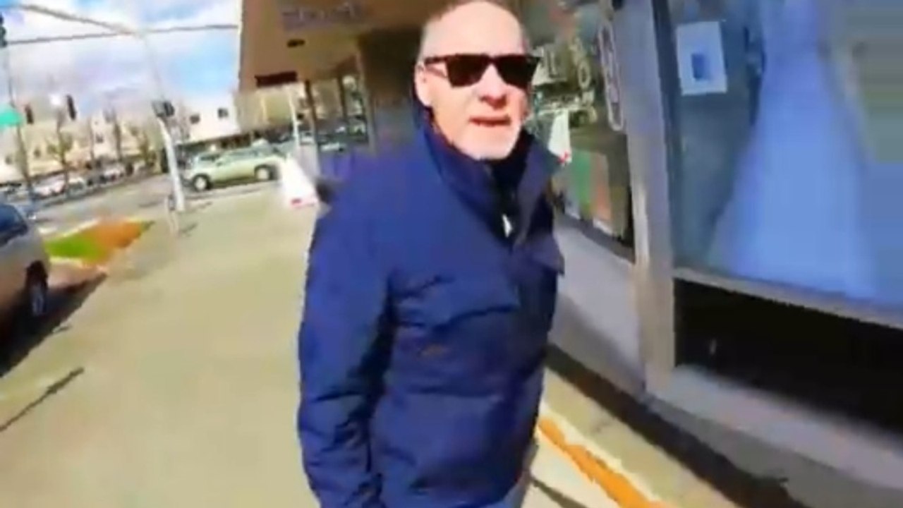 ANGRY KAREN GETS PEPPER SPRAYED BY AUDITOR Pepper Spray Compilation