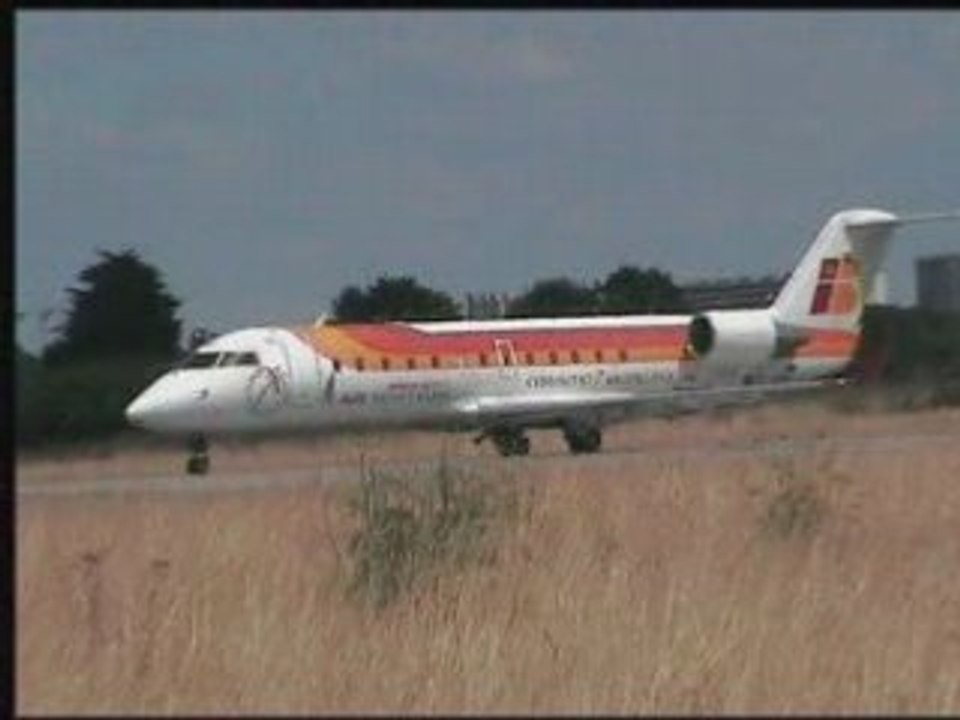 Take-off CRJ200 Iberia Air-Nustrum EC-HPR