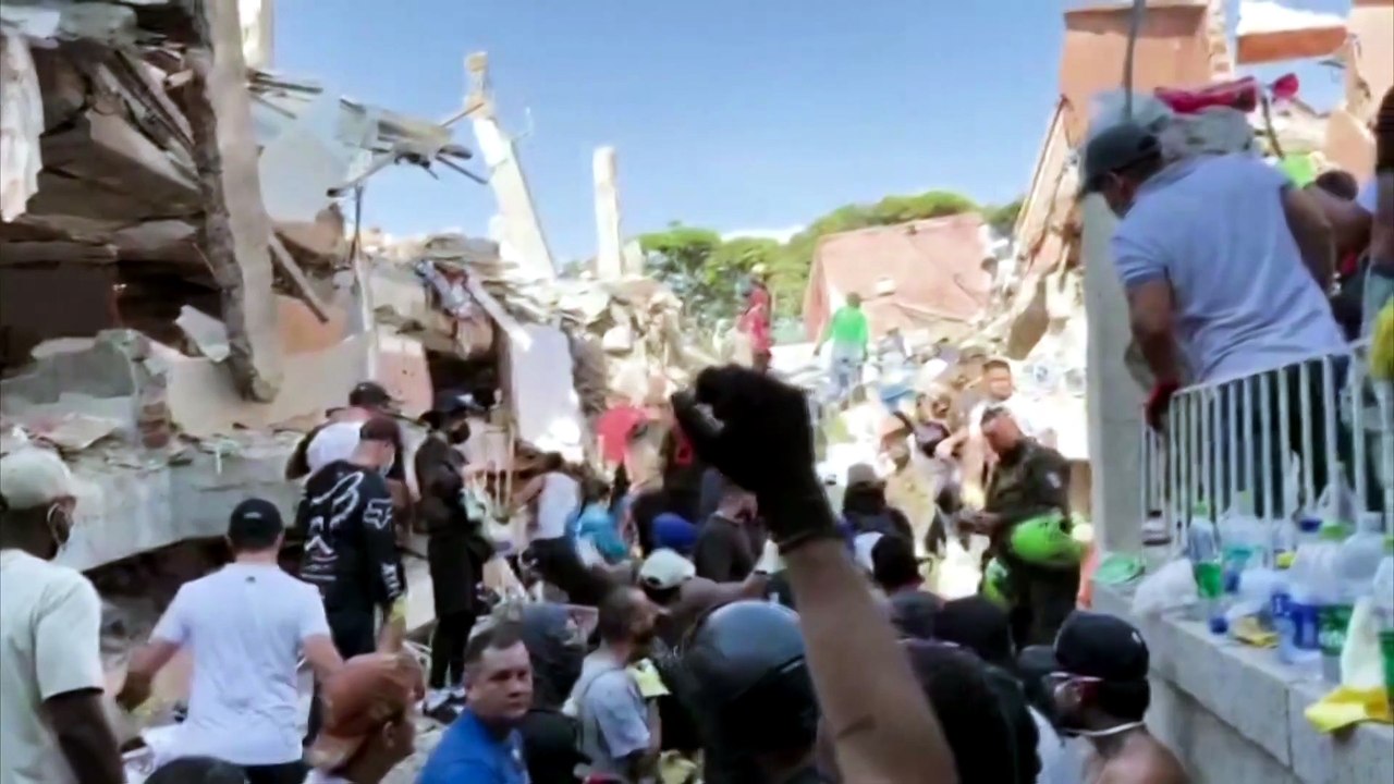 Elevan a 224 los muertos por el terremoto de magnitud 7,4 registrado en el noroeste de Colombia