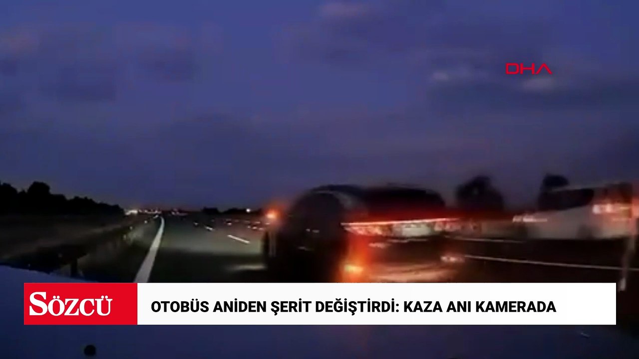 Otobüs aniden şerit değiştirdi, kaza yapan otomobildekilerin yaşadığı korku kameraya yansıdı