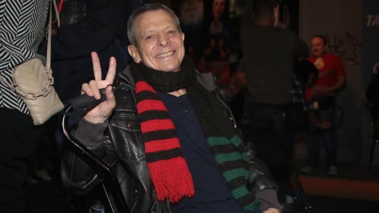 César Bono celebra 25 años en "Defendiendo al Cavernícola"