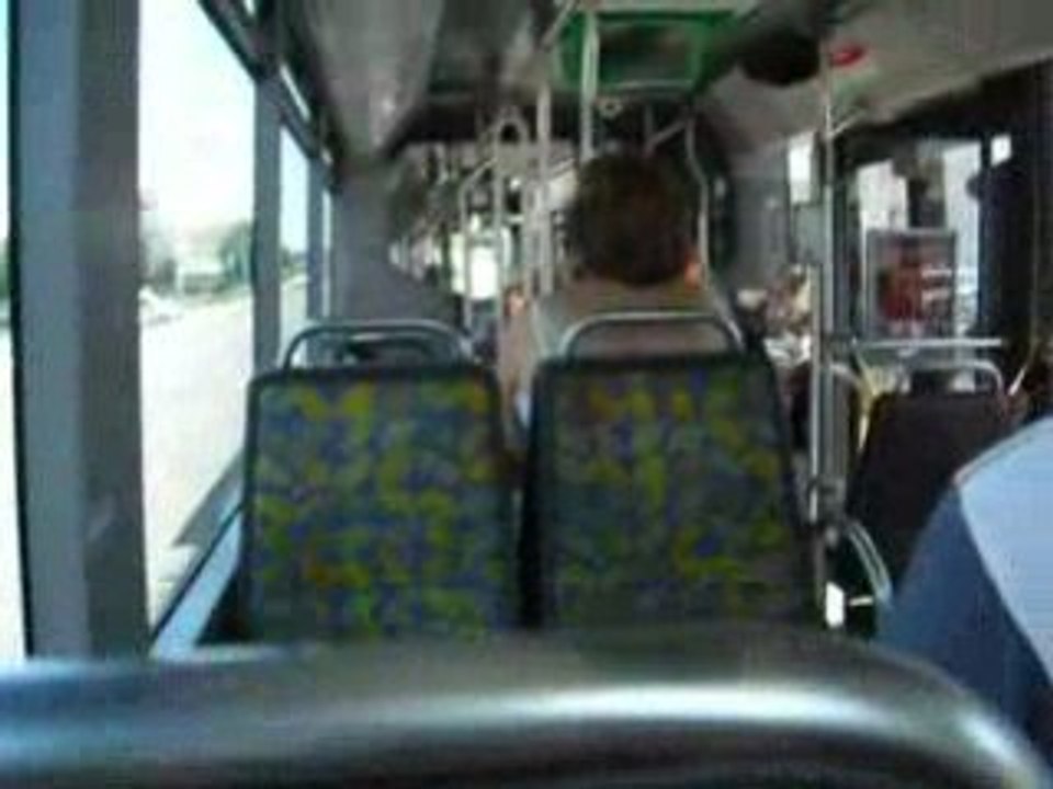 Irisbus Renault Agora L n°365 sur la liane 4 (Suite)