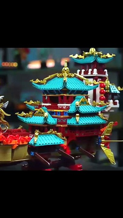 KAVOWORLD 2453PCS Dragon Boat Building Blocks – Chinese Ancient Pavilion Ship Display Model with LED Light