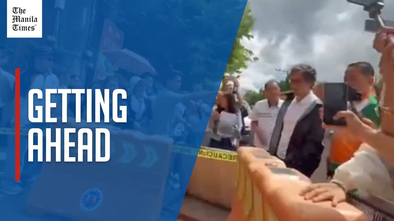 Dizon inspects flood-prone areas in Cebu, Mandaue